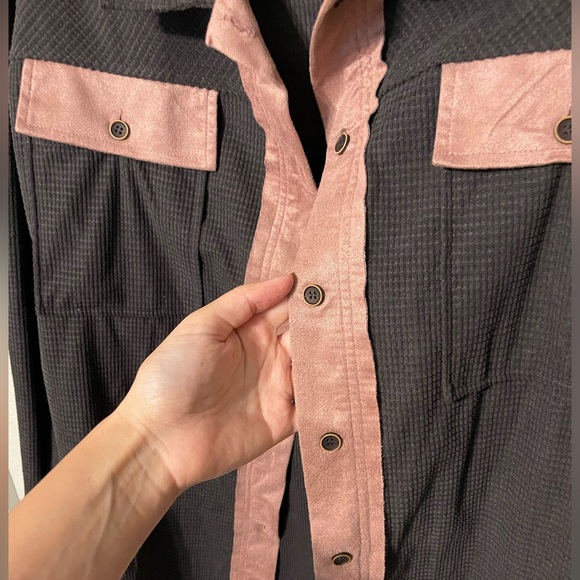 Grey Shacket with Pink Faux Suede Trim - Picture 3 of 4